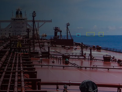 基于 AI 的海事导航目标识别系统，采用 Triton IP67 相机